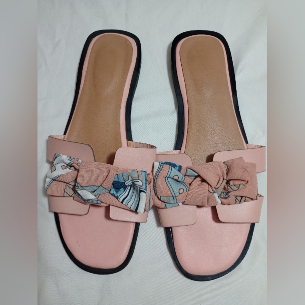 Hermes Blush Sandals with Artistic Bow - Picture 1 of 5